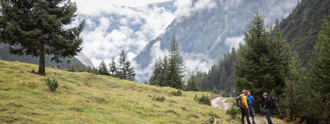 Sentiero dell’aquila, tappa 19: Rifugio Anhalter Hütte – Rifugio Hanauer Hütte, © Tirol Werbung/Dominik Gigler