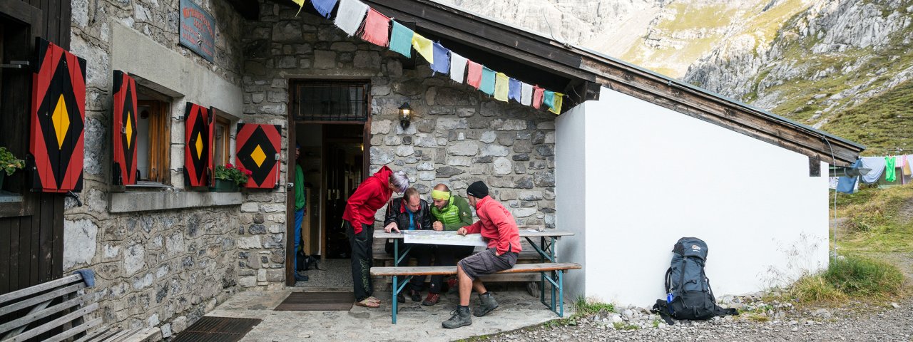 Sentiero dell’aquila, tappa 21: Rifugio Württemberger Haus – Rifugio Memminger Hütte, © Tirol Werbung/Dominik Gigler