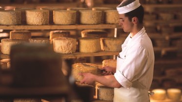 Il formaggio Heumilchkäse della valle Zillertal