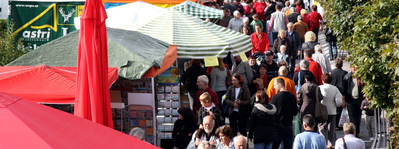 Le giornate del mercato di Haiming con i loro prodotti regionali attirano ogni anno tanti visitatori., © Haiminger Markttage