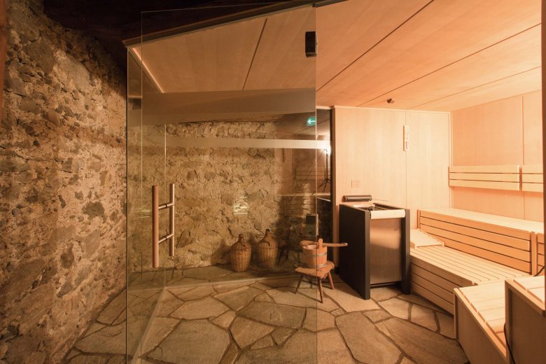 Tecnologia moderna in struttura antica: niente è più piacevole di una sauna in cantina in una fredda giornata invernale (Tutte le foto sono di: Hof Alpenjuwel)