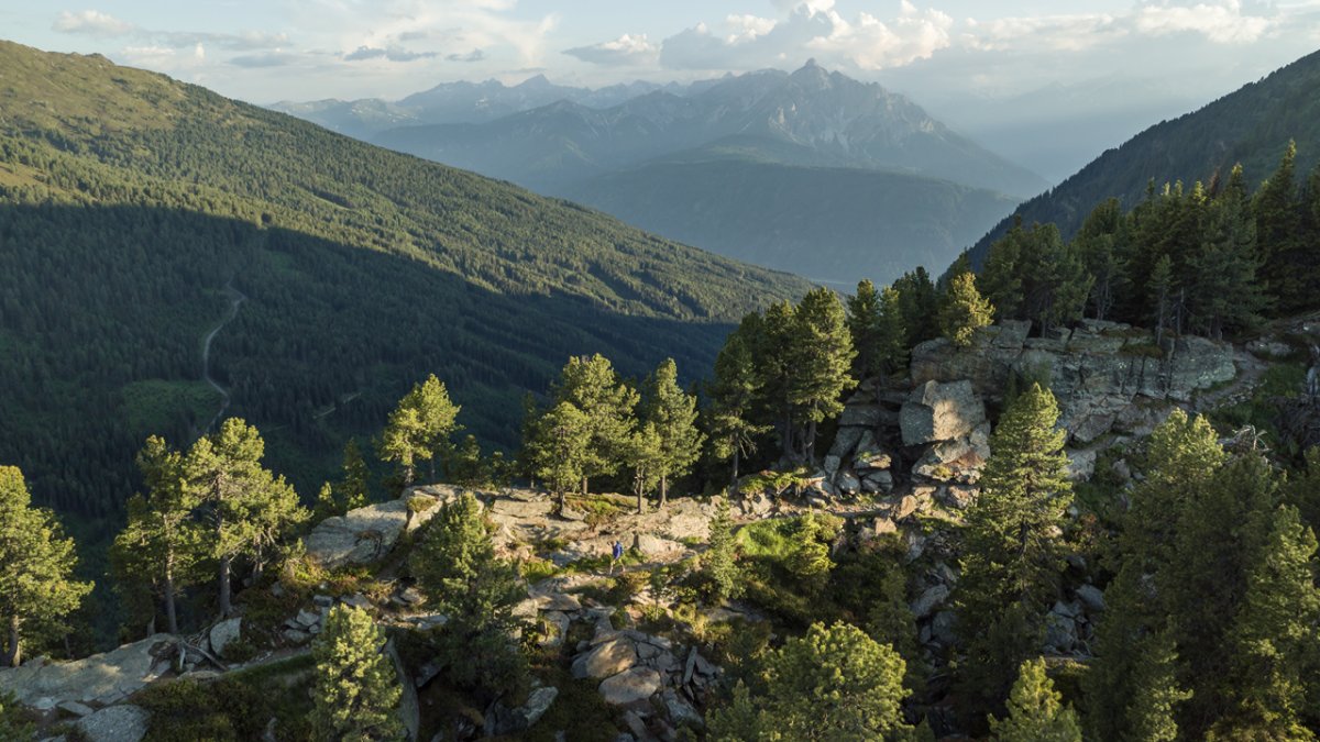 Il sentiero Zirbenweg dall'alto