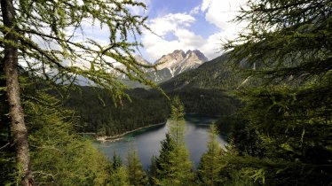 Il lago Fernsteinsee vicino a Nassereith, © Tirol Werbung / Bernhard Aichner