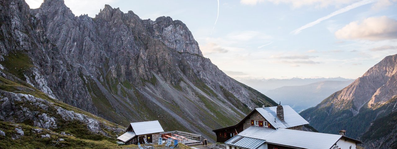 Sentiero dell’aquila, tappa 21: Rifugio Württemberger Haus – Rifugio Memminger Hütte, © Tirol Werbung/Dominik Gigler