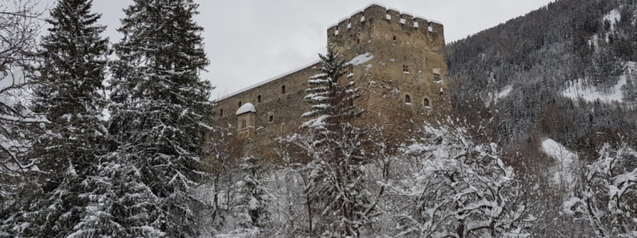 Il castello Berneck in inverno, © Burg Berneck